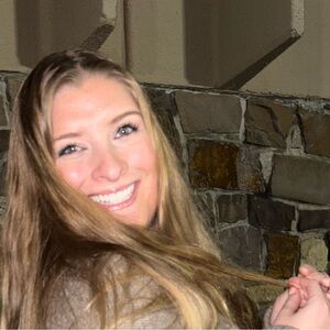 Meet your Posher, Alison